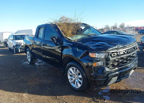 2025 Chevrolet Silverado 1500 4Wd Short Bed Custom z USA, uszkodzony, nr VIN 1GCPKBEK6SZ174006